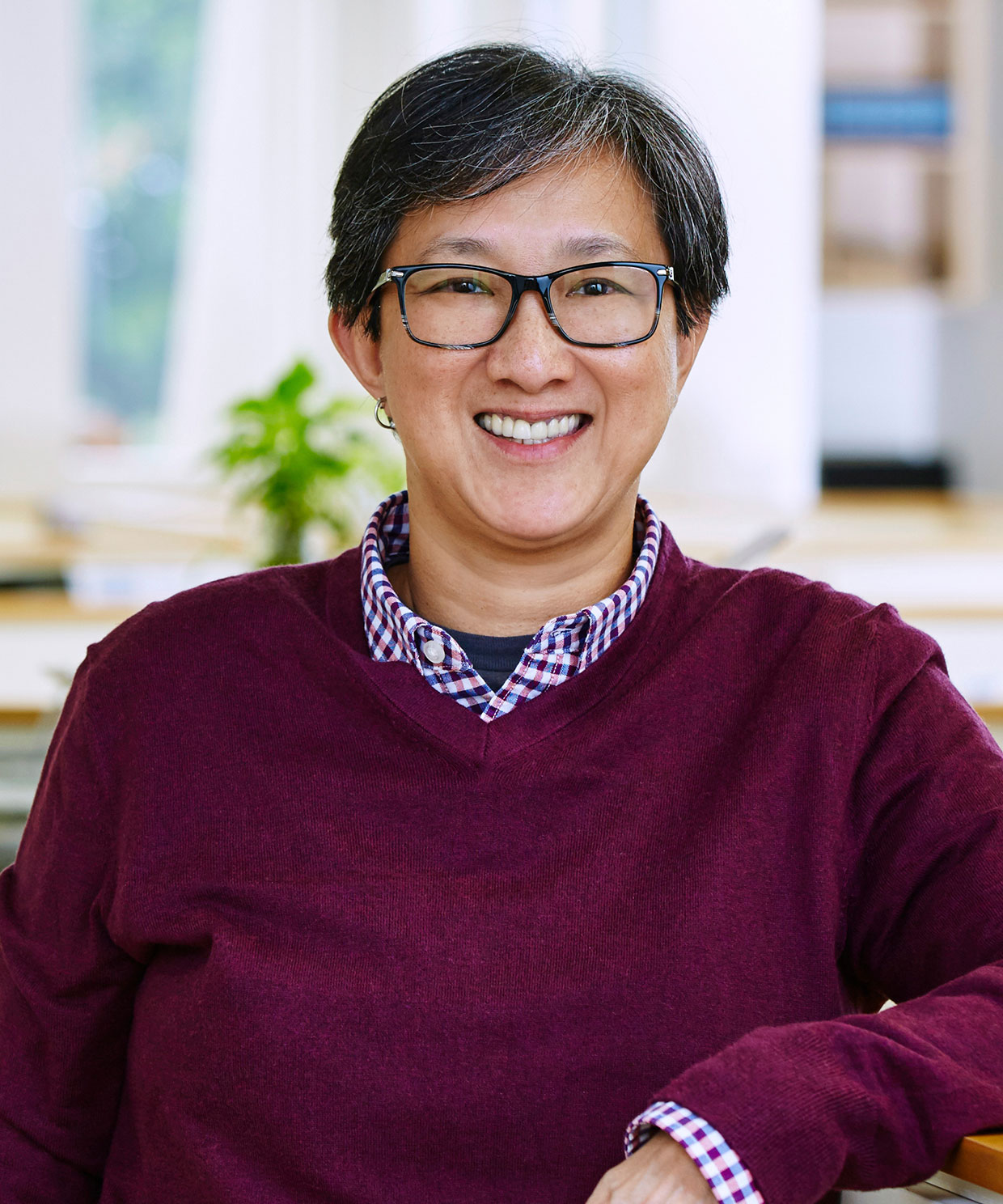 Maryan Ines Fua, Administrative Coordinator, Coldwell Banker Commercial WESTMAC